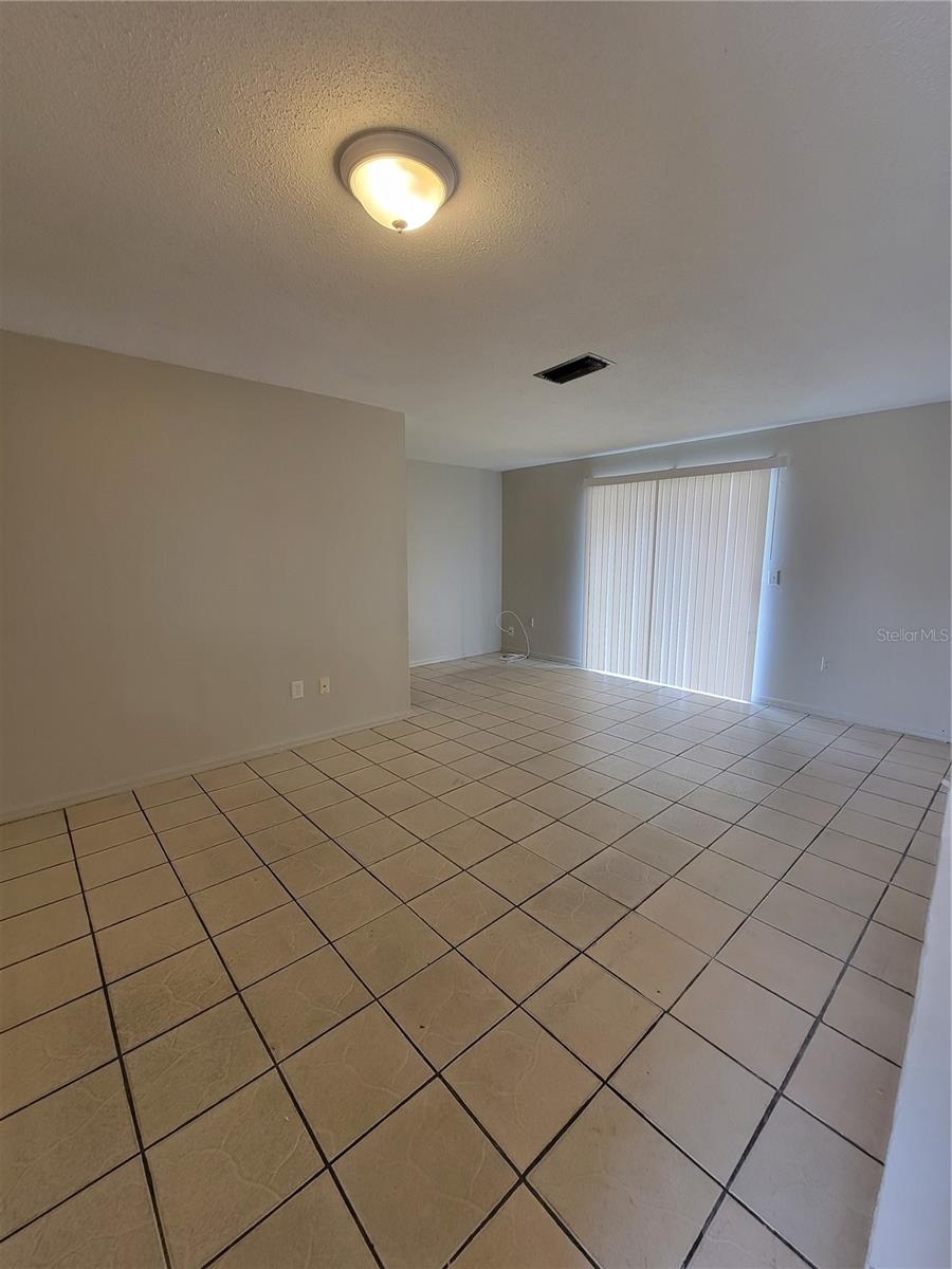 Image 12 of 28 For 5856 Berry Street 14