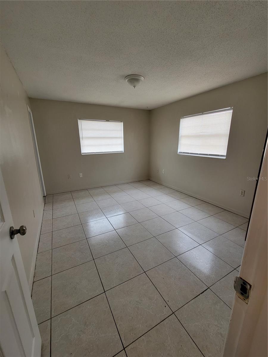 Image 20 of 28 For 5856 Berry Street 14