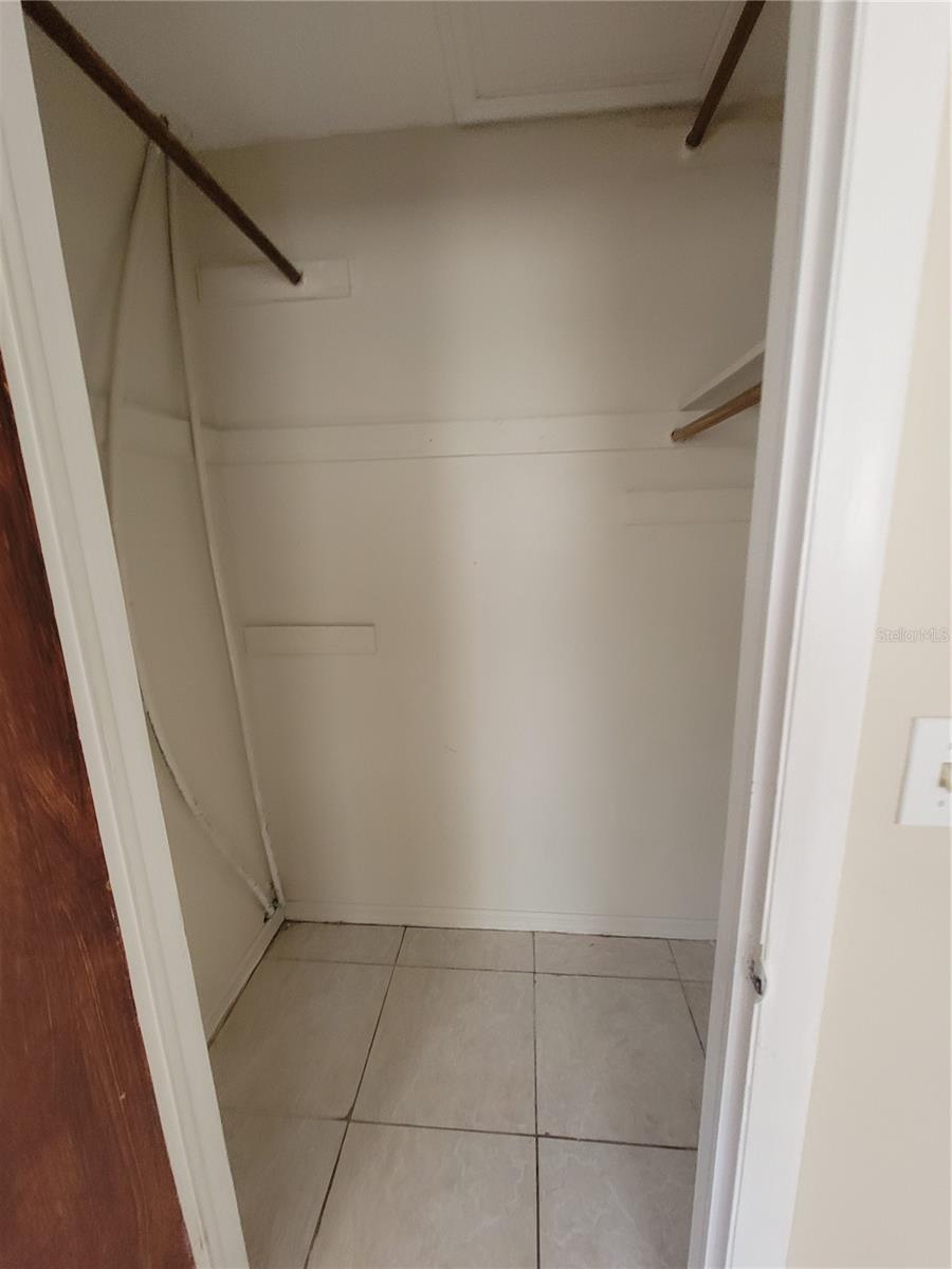 Image 21 of 28 For 5856 Berry Street 14