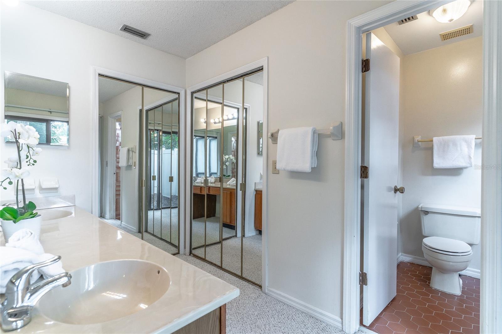 Image 15 of 25 For 971 Blackwood Street