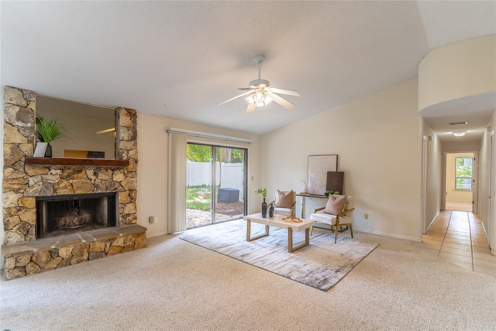 Image 3 of 25 For 971 Blackwood Street