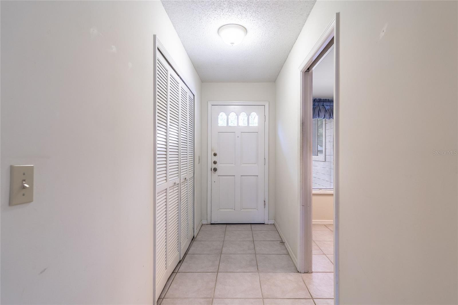 Image 6 of 25 For 971 Blackwood Street