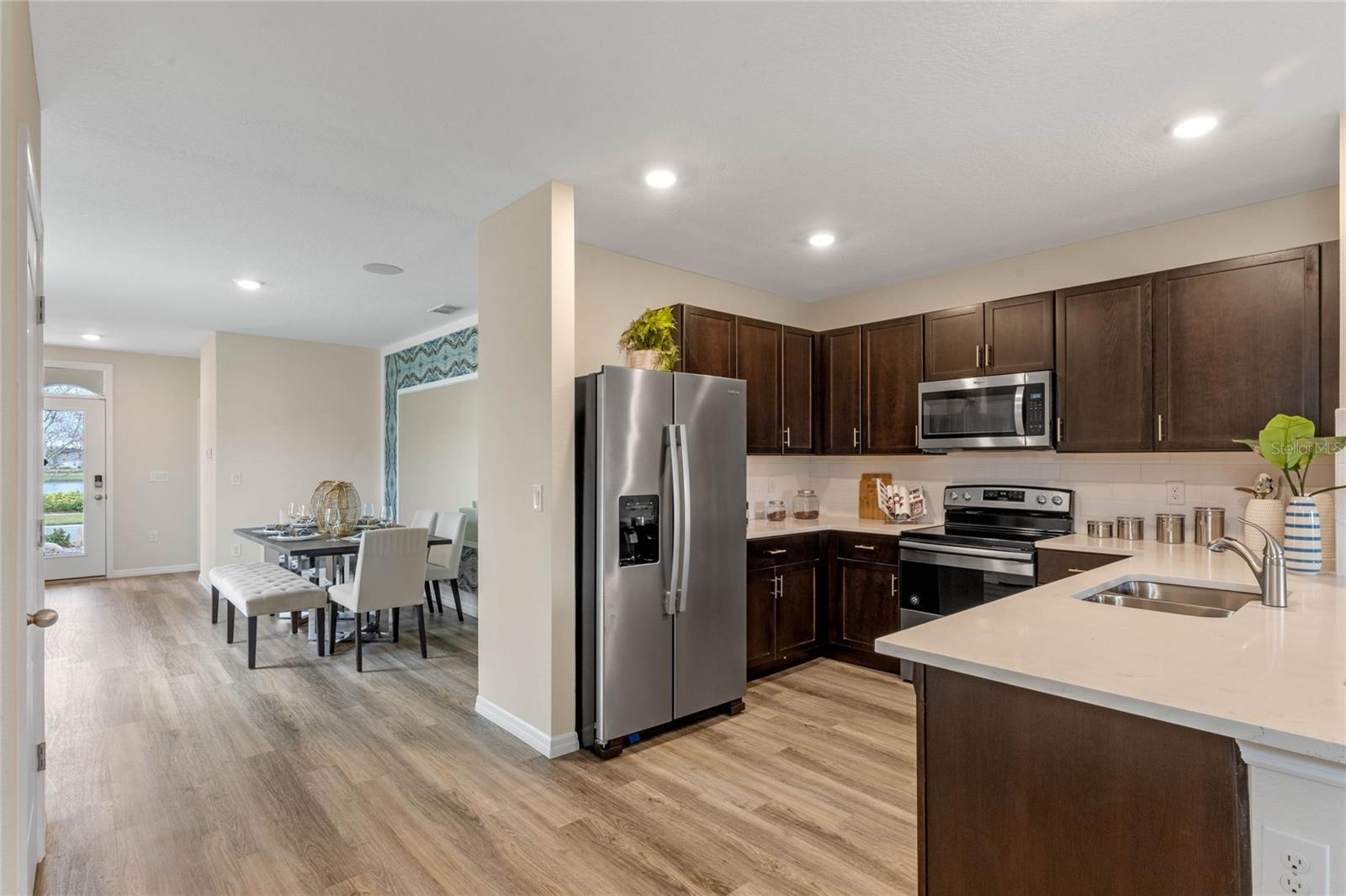 Image 8 of 34 For 3325 Wynwood Forest Drive
