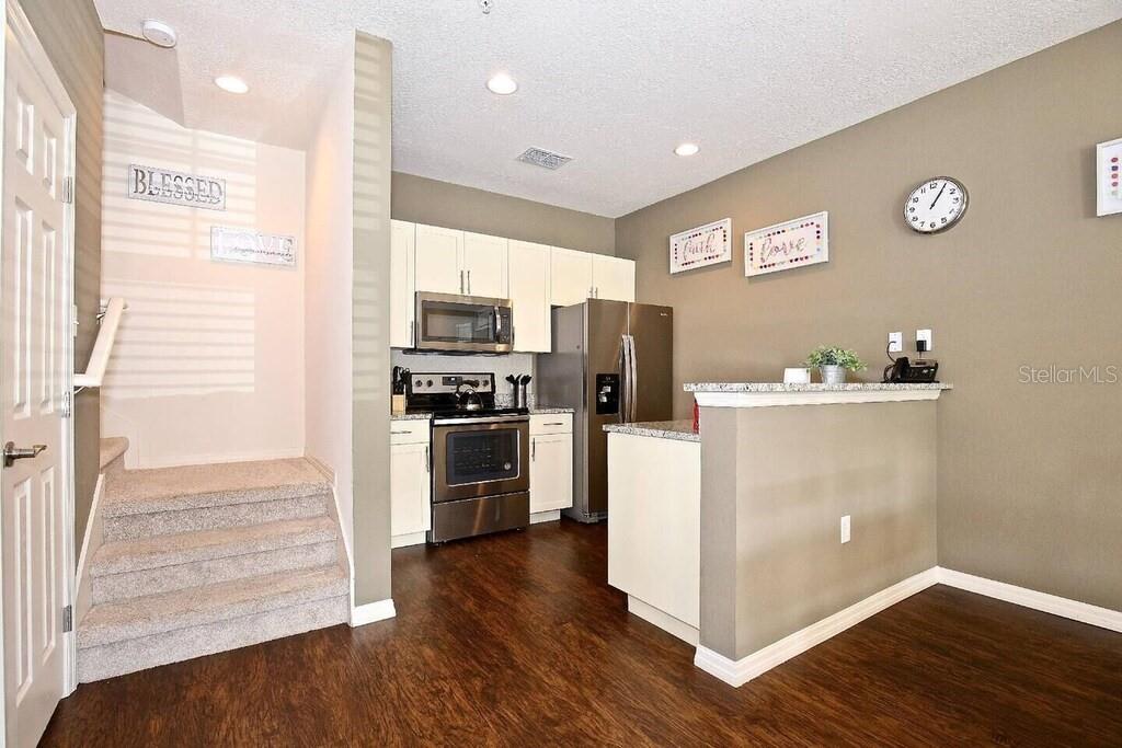 Image 14 of 24 For 8905 Shine Drive