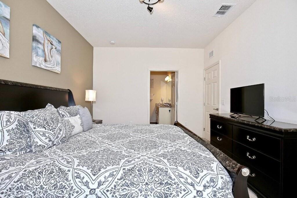 Image 15 of 24 For 8905 Shine Drive
