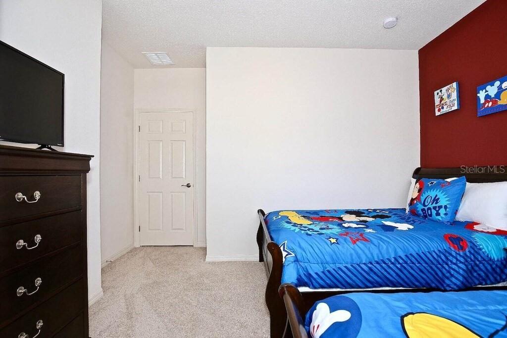 Image 20 of 24 For 8905 Shine Drive