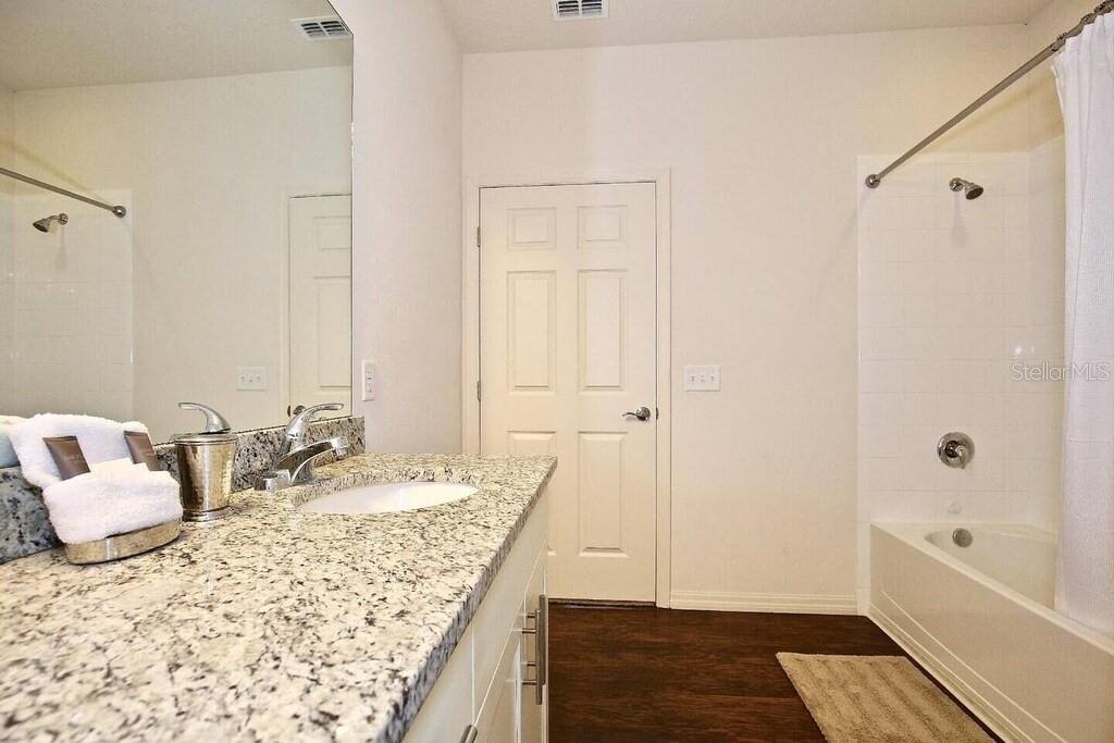 Image 23 of 24 For 8905 Shine Drive