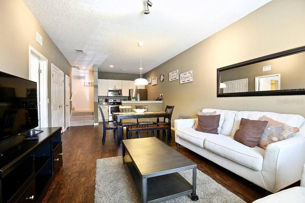 Image 7 of 24 For 8905 Shine Drive