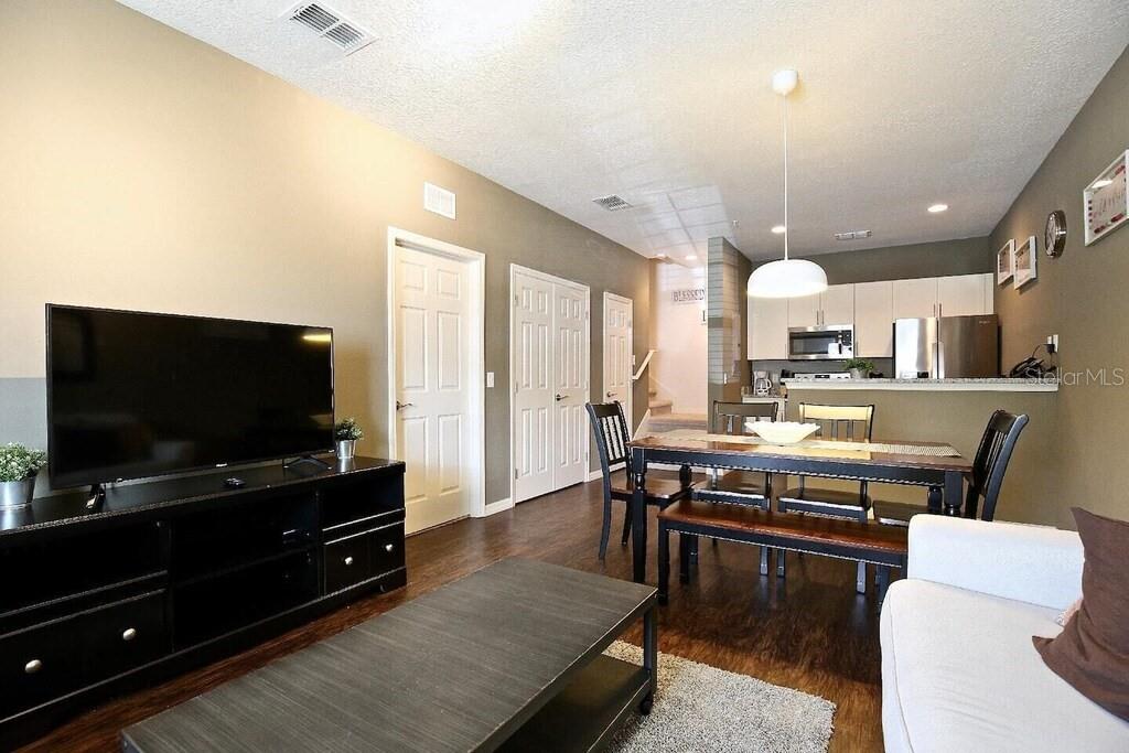 Image 9 of 24 For 8905 Shine Drive