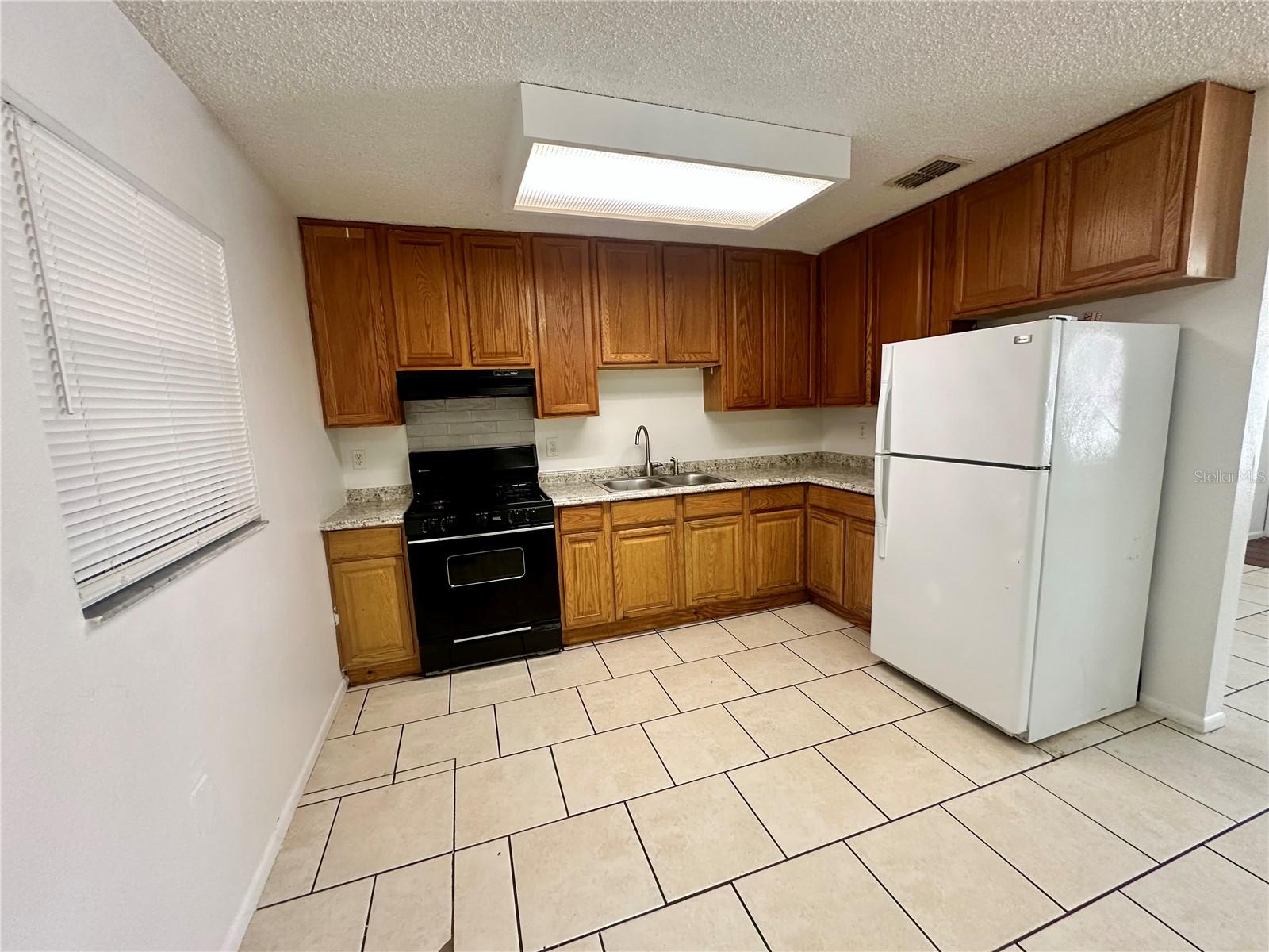 Image 4 of 20 For 633 Ella J Gilmore Street