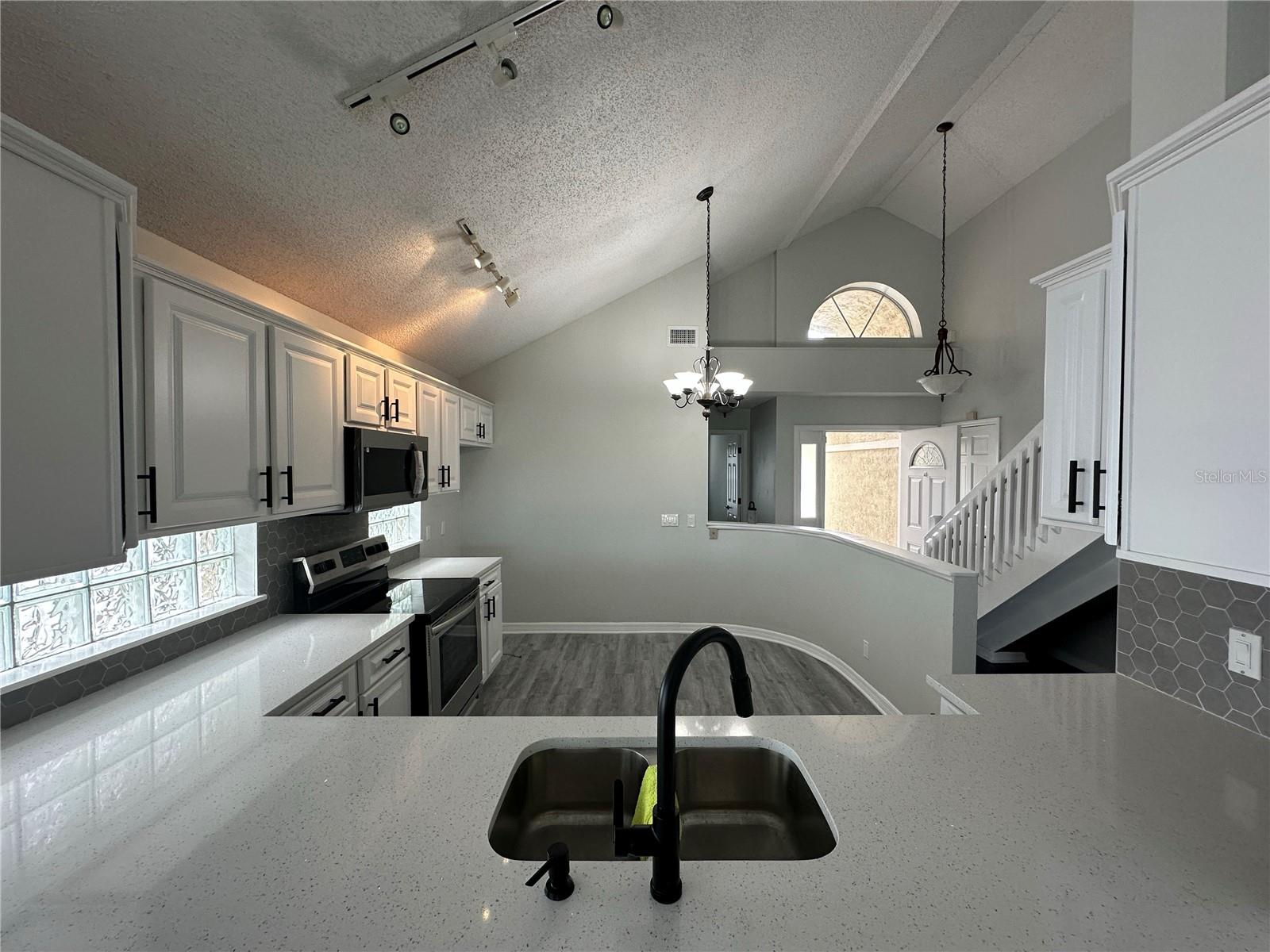 Image 5 of 20 For 1131 Orange Grove Lane