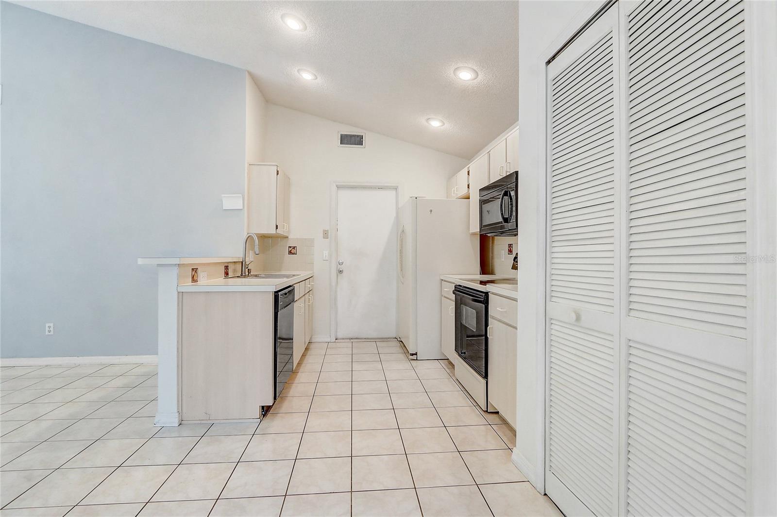 Image 9 of 25 For 3830 Spring Breeze Drive