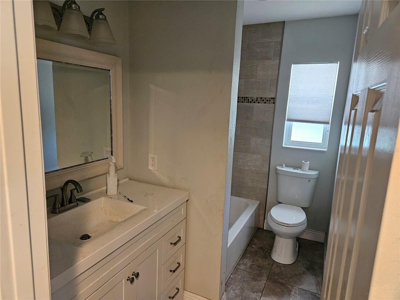 Image 11 of 17 For 616 Ellendale Drive