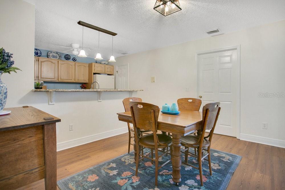 Image 10 of 36 For 4018 Willow Bay Drive