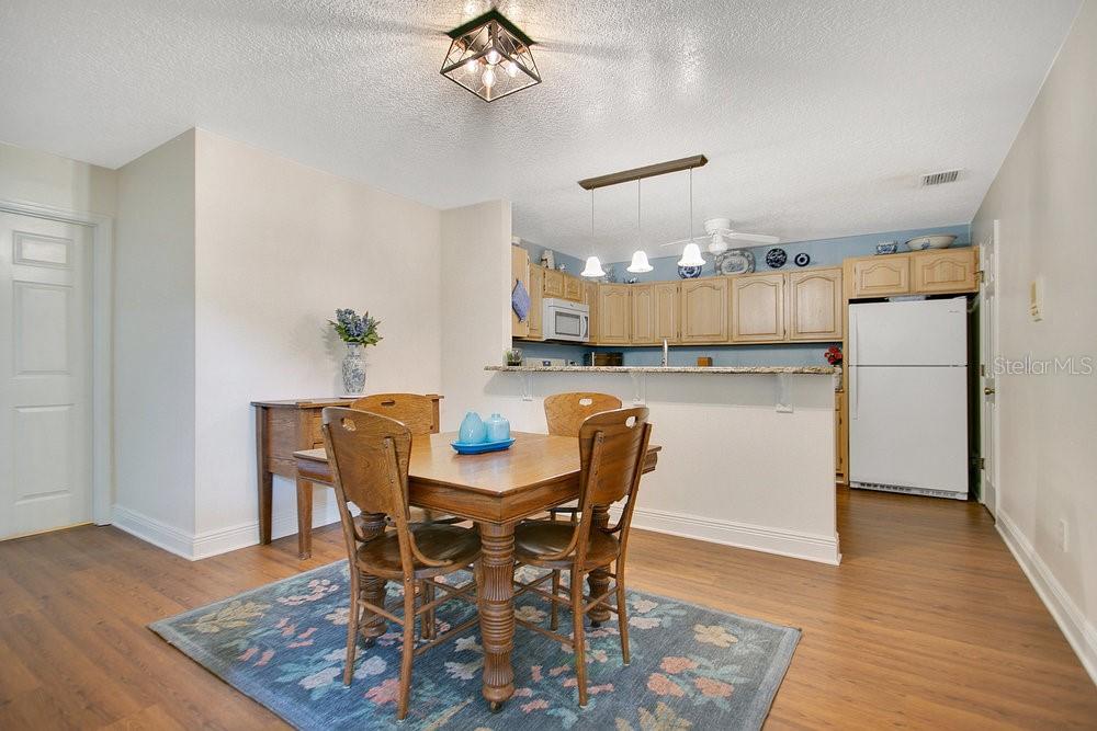 Image 11 of 36 For 4018 Willow Bay Drive