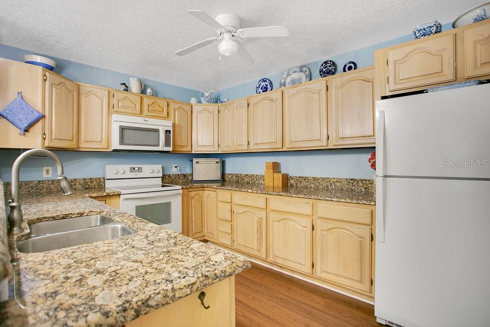 Image 14 of 36 For 4018 Willow Bay Drive