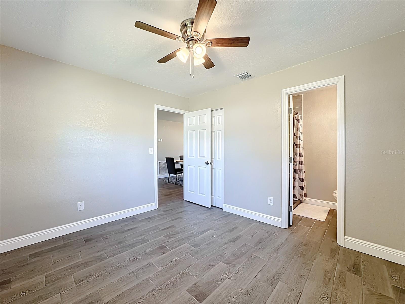 Image 18 of 36 For 409 Mattie Street
