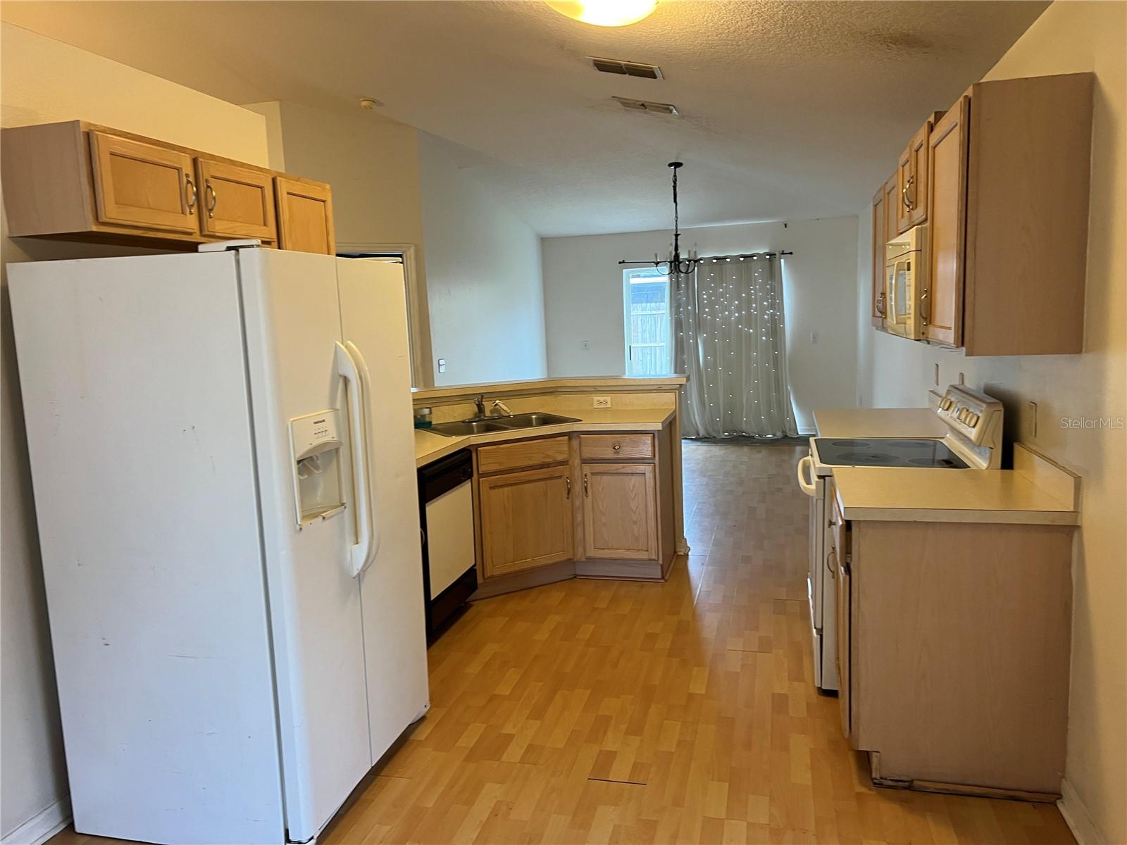 Image 3 of 12 For 4730 Willamette Circle