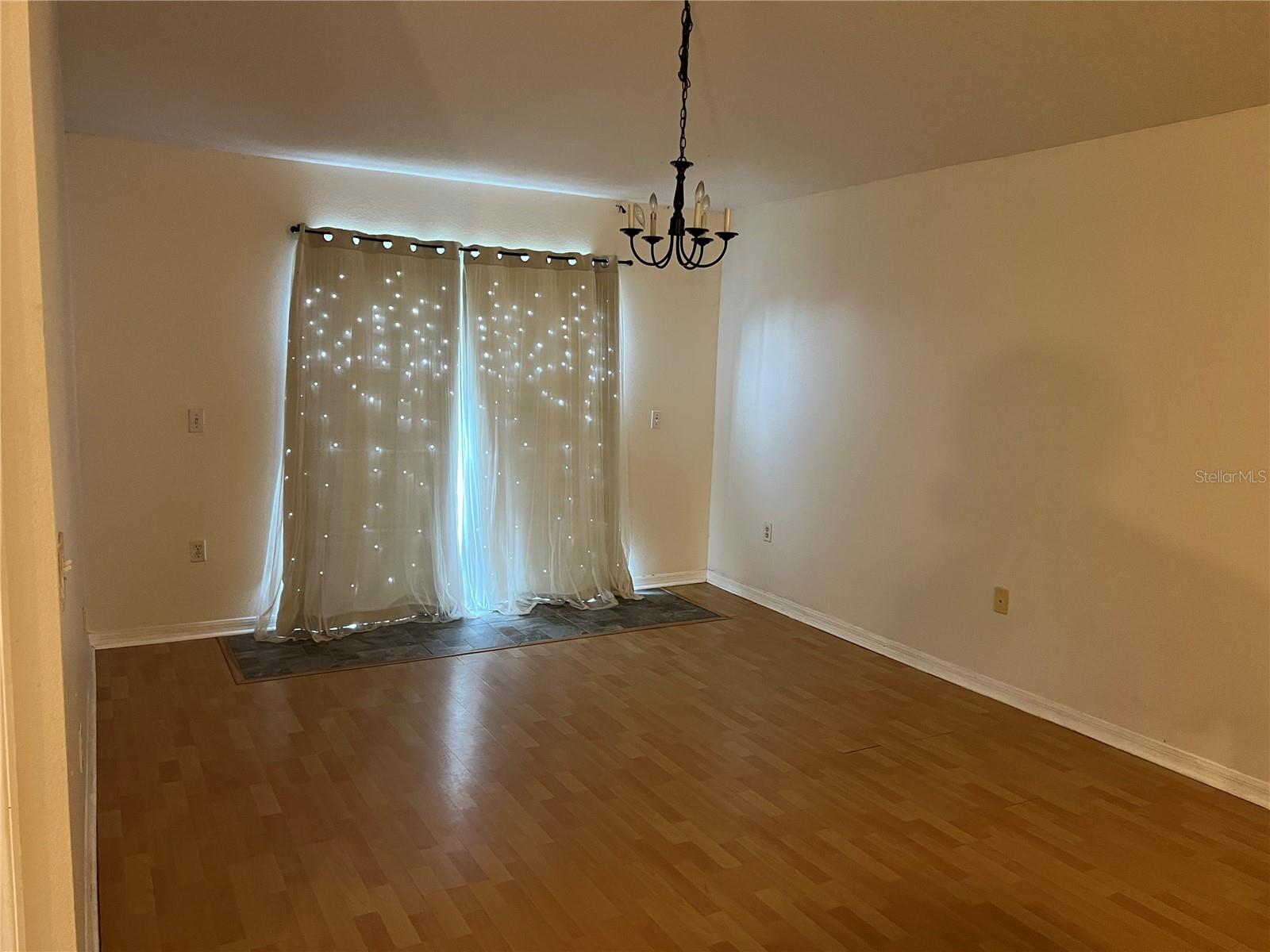 Image 7 of 12 For 4730 Willamette Circle
