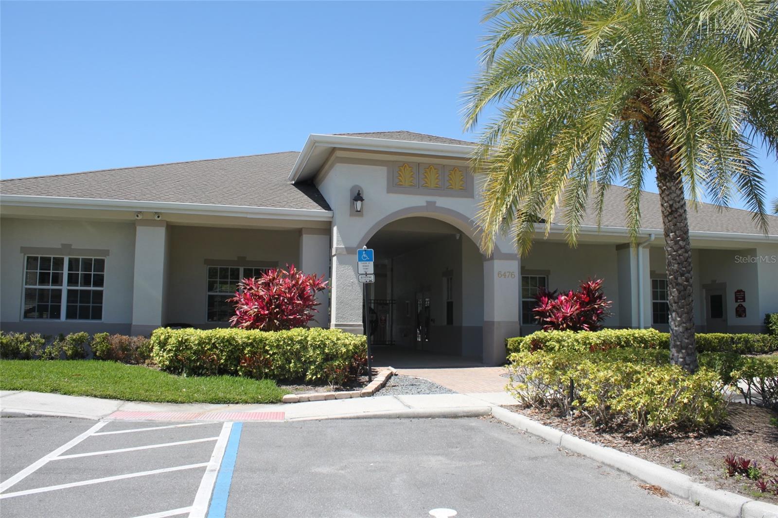 Listing photo id 10 for 6662 Goldenrod Road 127c