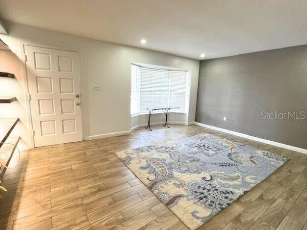 Image 4 of 18 For 9148 Oakwood Drive
