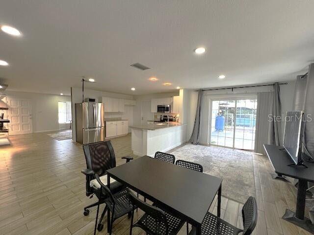 Image 8 of 18 For 9148 Oakwood Drive