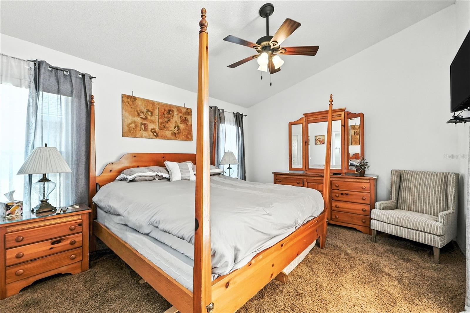 Image 19 of 43 For 131 Roma Way