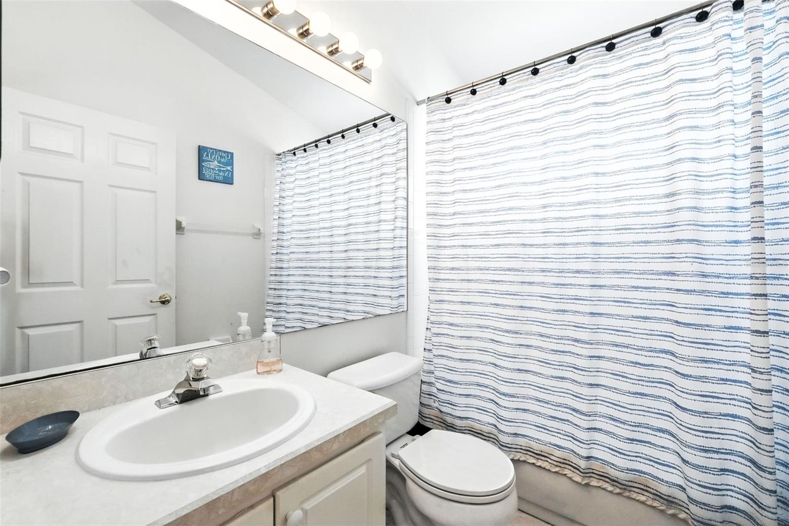 Image 27 of 43 For 131 Roma Way