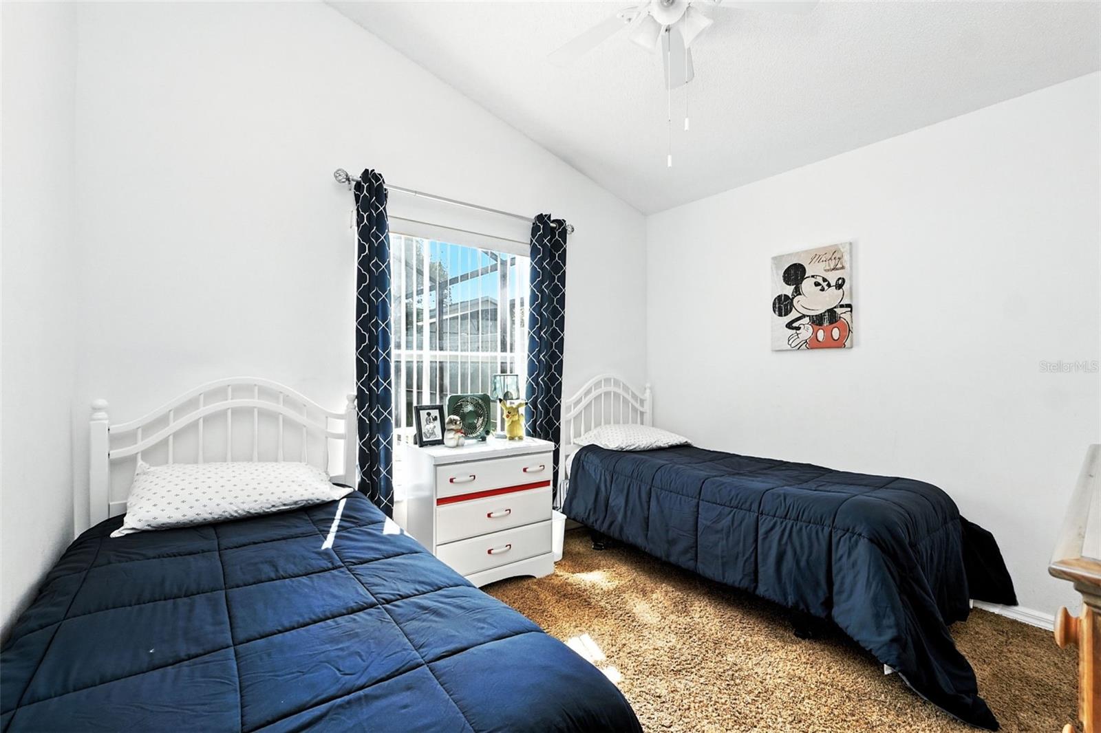 Image 28 of 43 For 131 Roma Way