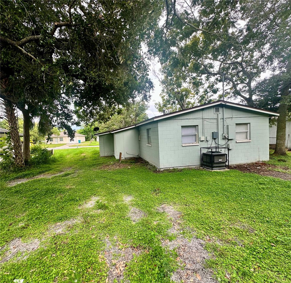Image 15 of 16 For 1075 Lincoln Terrace