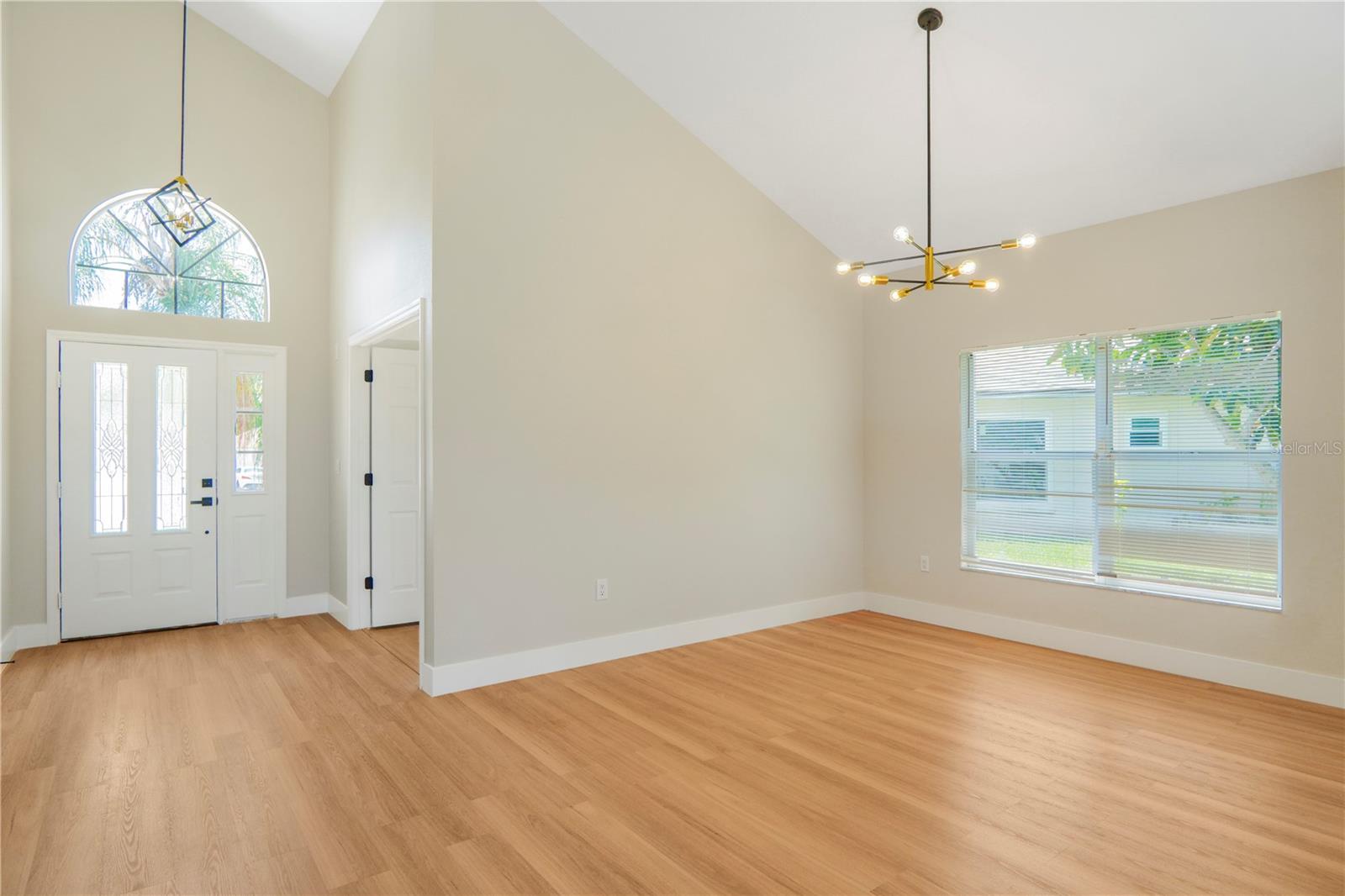 Image 16 of 64 For 2300 Gull Court