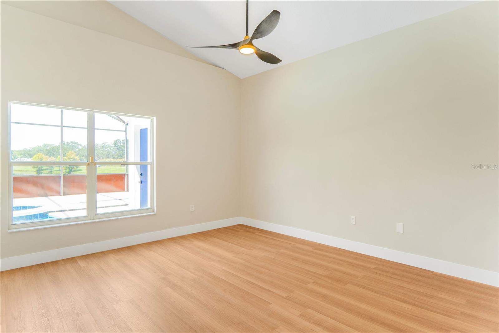 Image 19 of 64 For 2300 Gull Court
