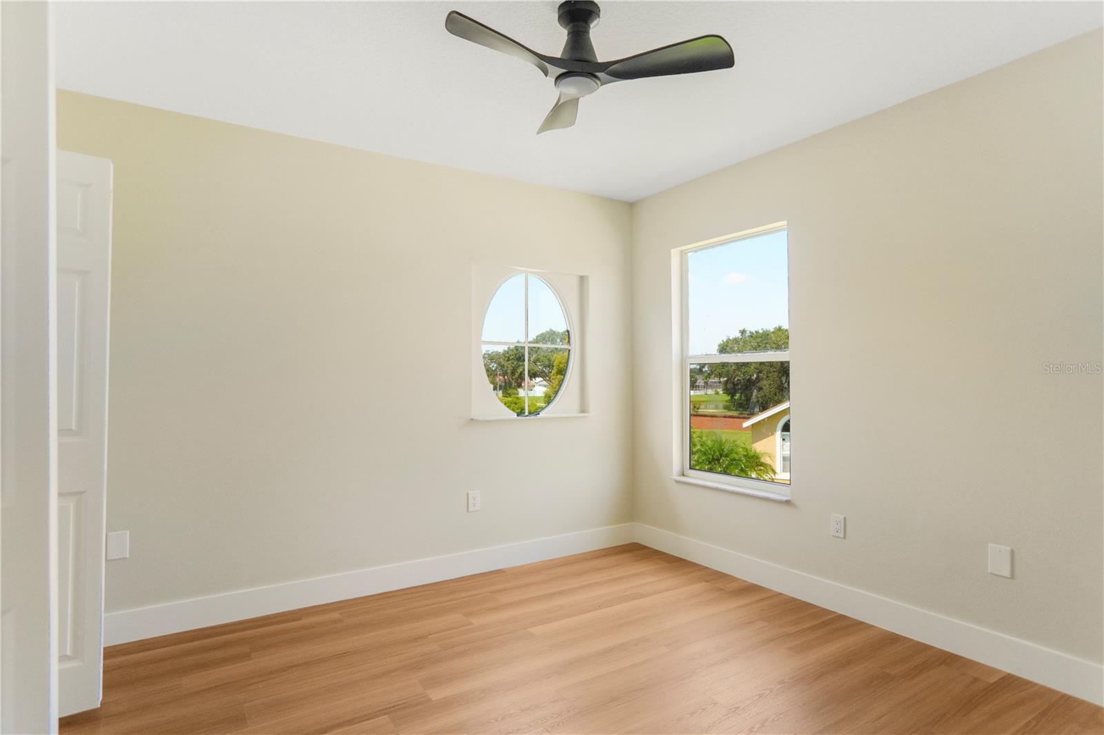 Image 34 of 64 For 2300 Gull Court