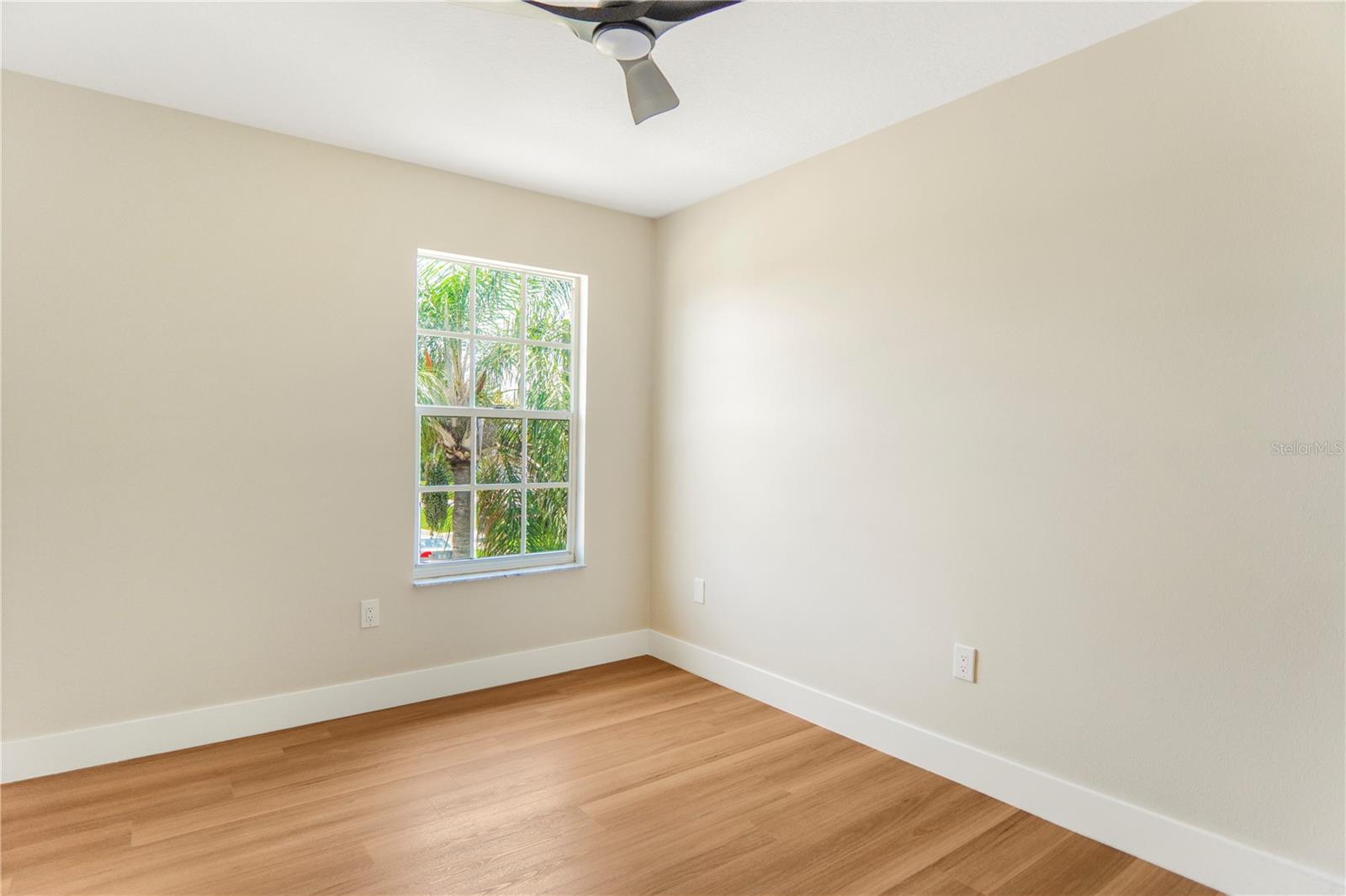Image 42 of 64 For 2300 Gull Court