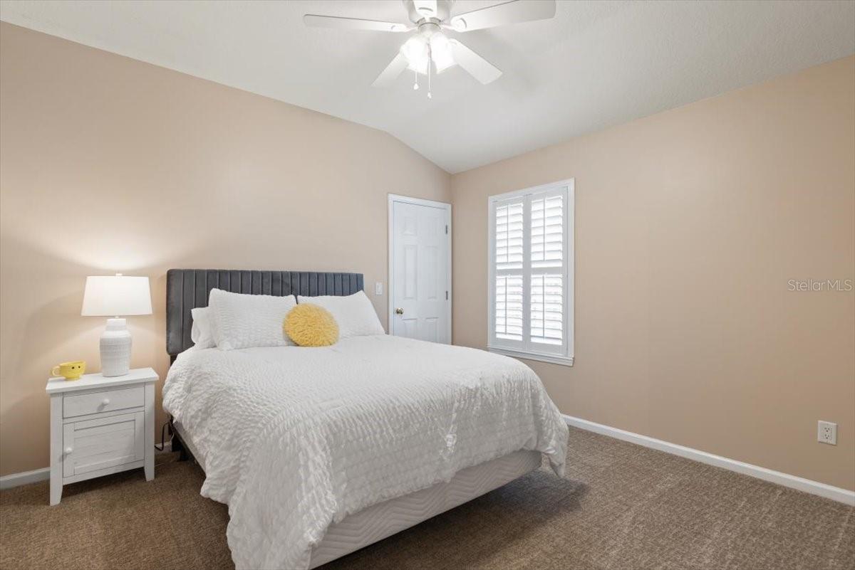 Image 31 of 49 For 2114 Thorn Hollow Court