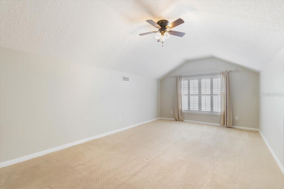 Image 36 of 49 For 2114 Thorn Hollow Court