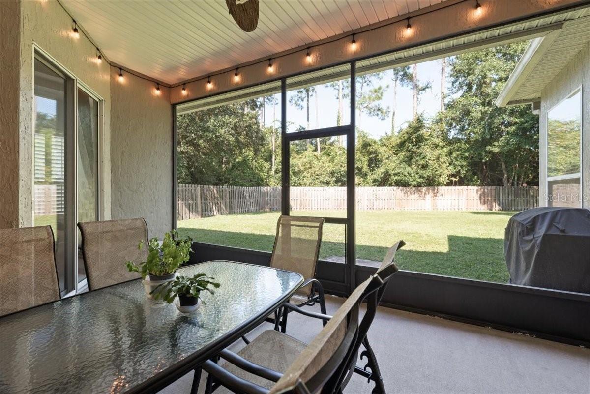 Image 39 of 49 For 2114 Thorn Hollow Court