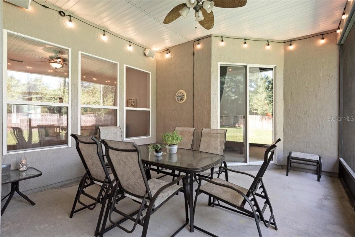 Image 40 of 49 For 2114 Thorn Hollow Court