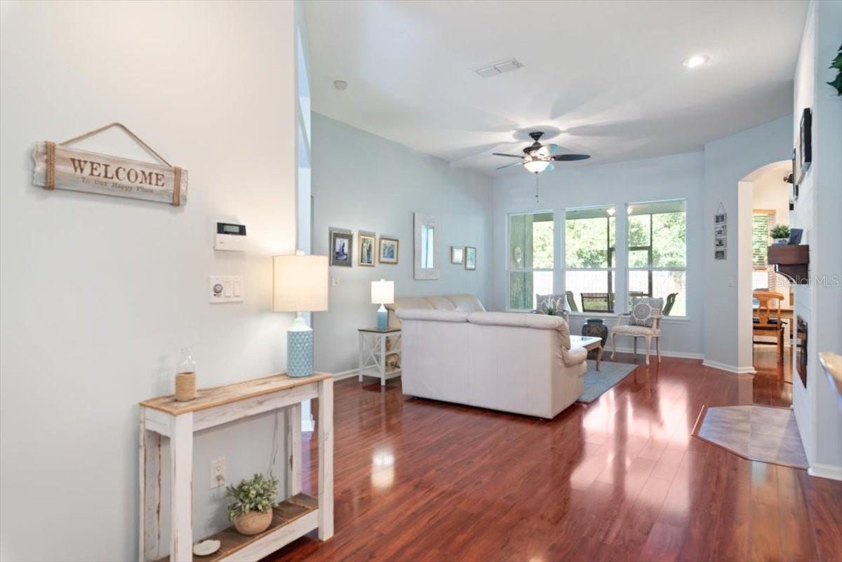Image 6 of 49 For 2114 Thorn Hollow Court