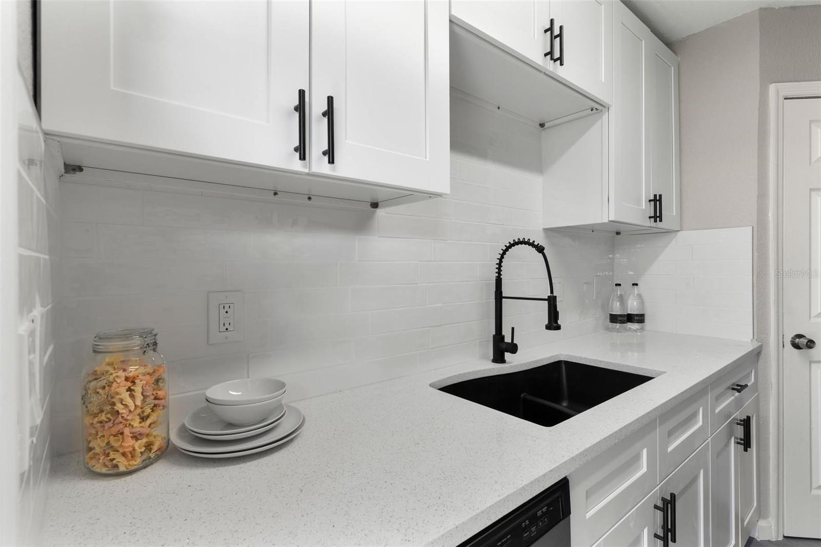 Image 9 of 22 For 1920 Edgewood Drive A5