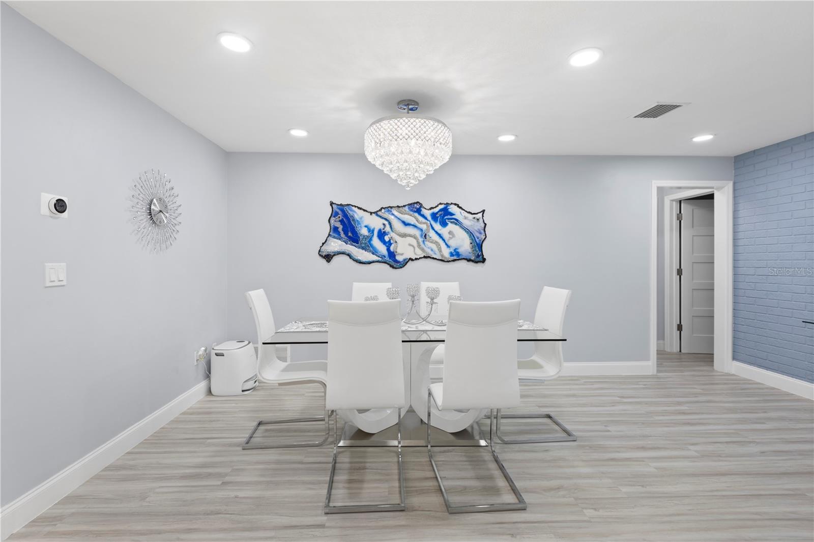 Image 17 of 49 For 1363 Whispering Pines Drive