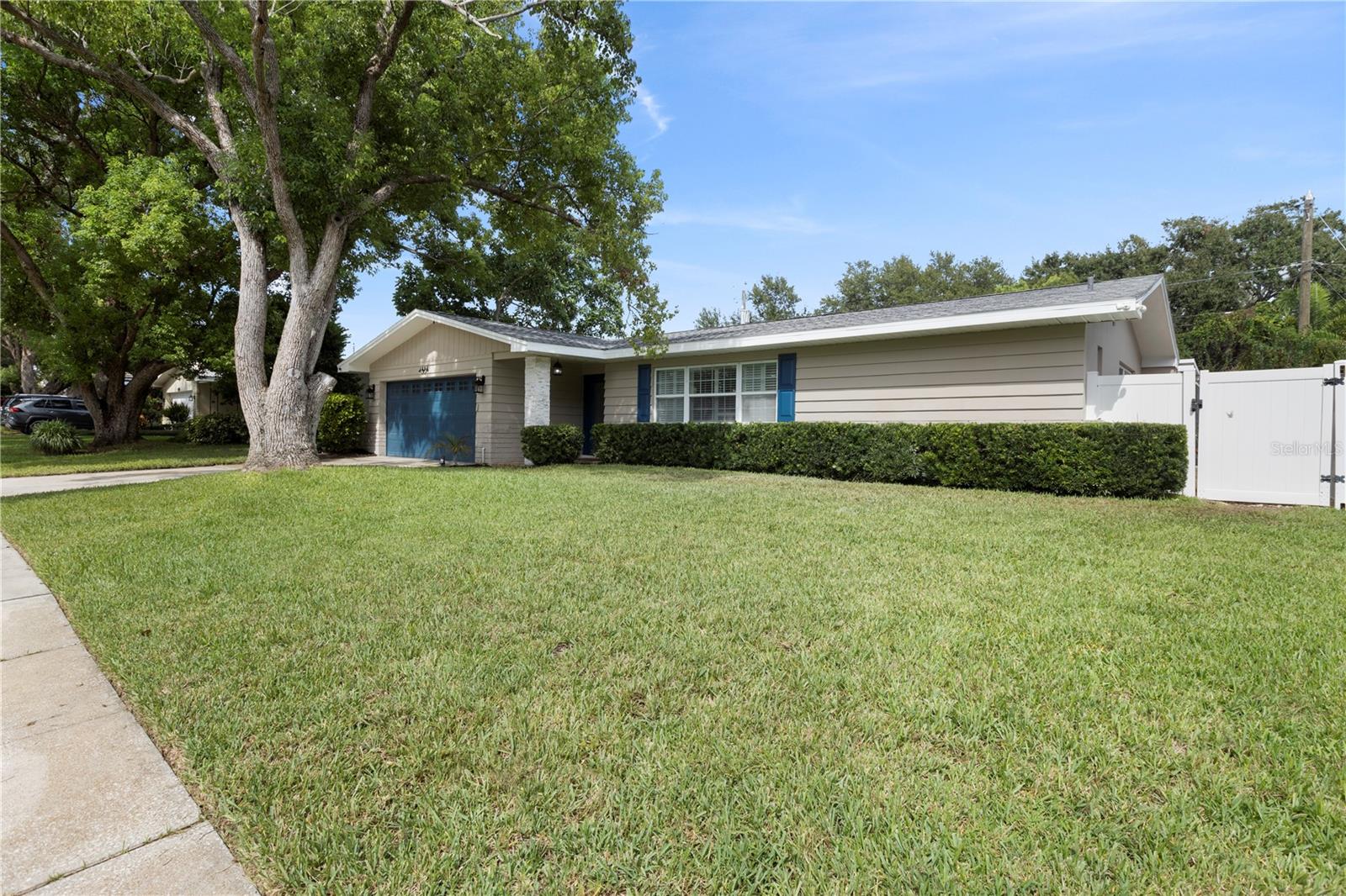 Image 4 of 49 For 1363 Whispering Pines Drive
