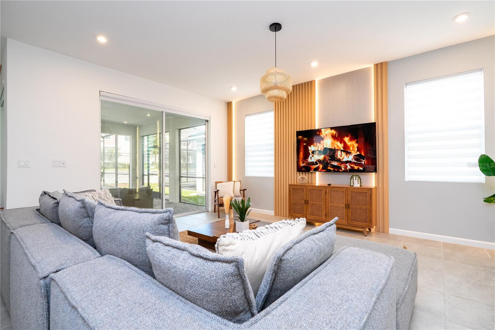 Image 21 of 98 For 2358 Salty Winds Way