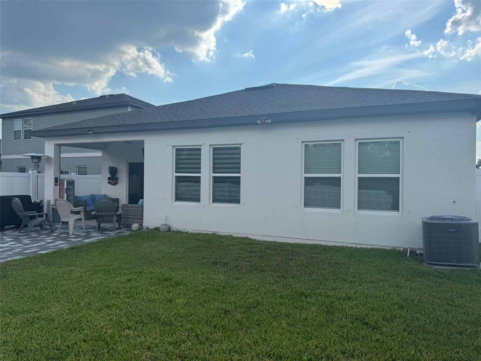 Image 4 of 39 For 201 Steerview Street