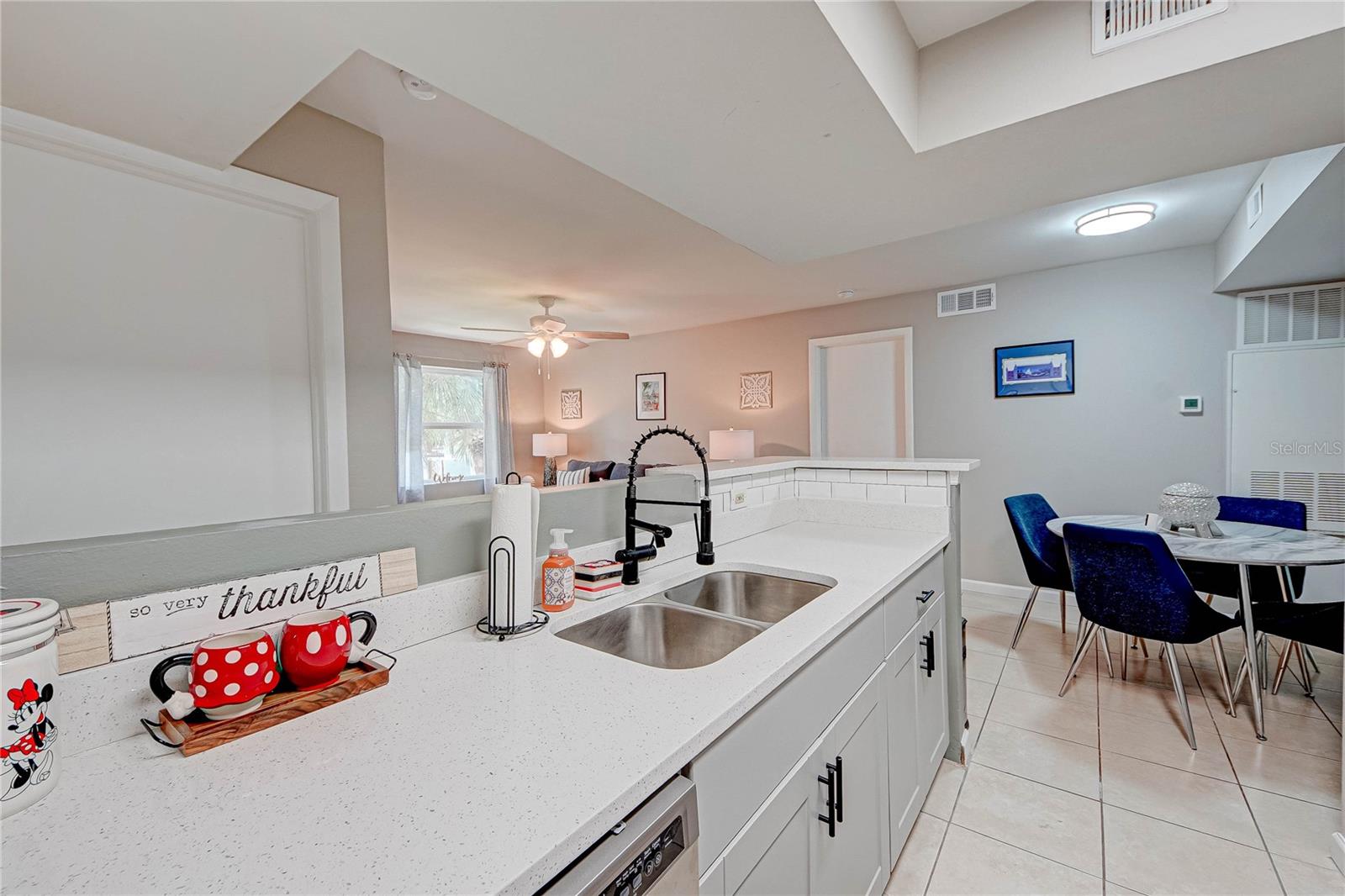 Image 10 of 34 For 3038 Parkway Boulevard 305