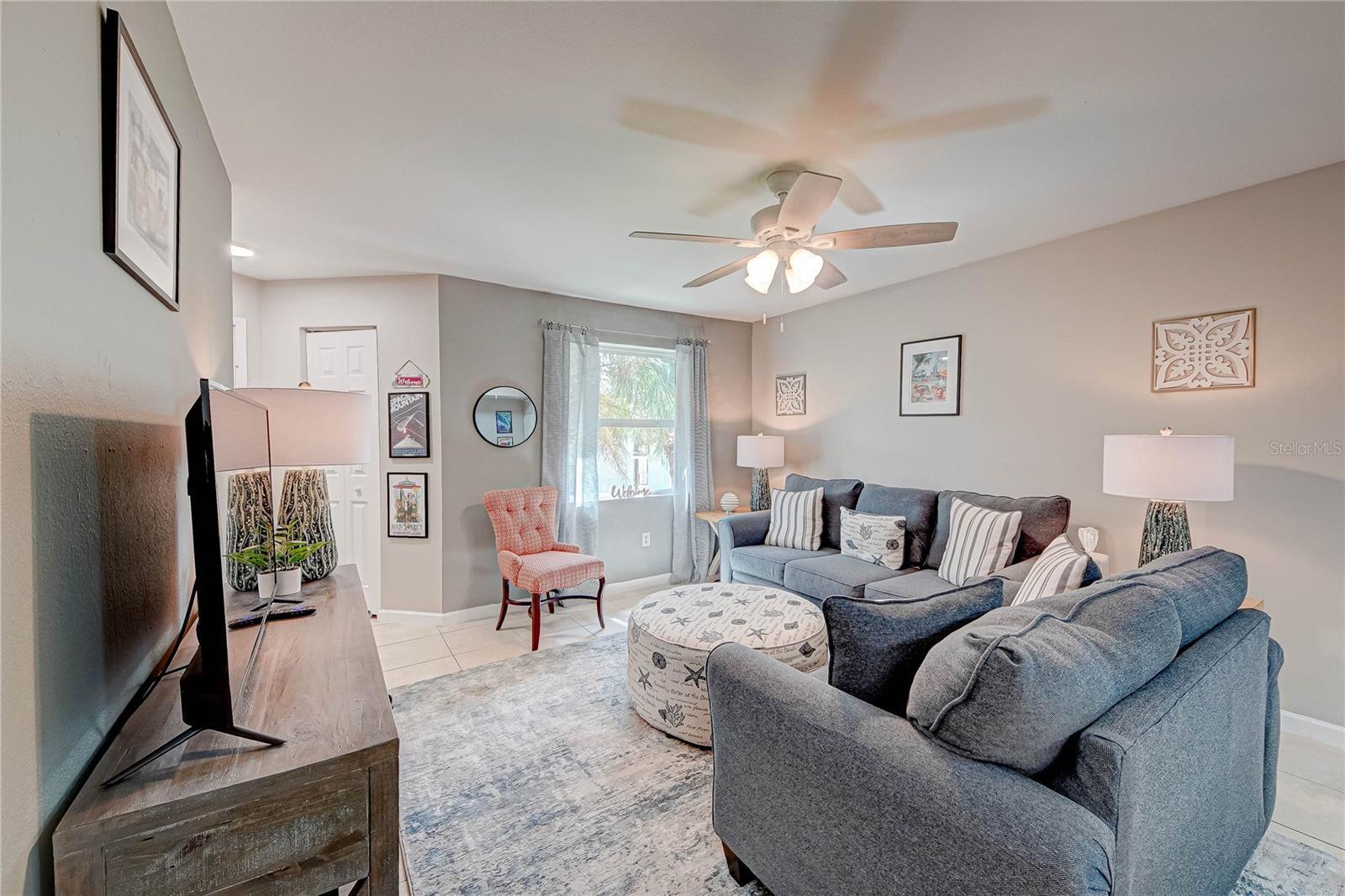 Image 2 of 34 For 3038 Parkway Boulevard 305