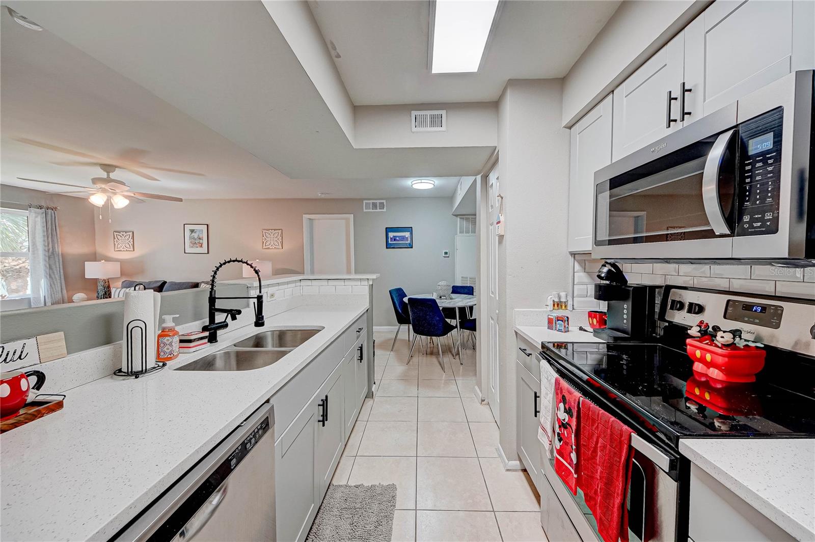 Image 9 of 34 For 3038 Parkway Boulevard 305