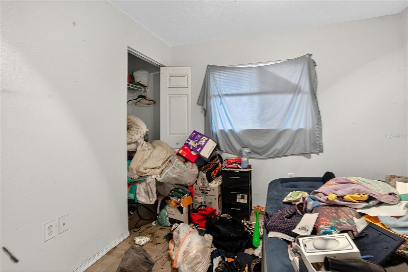 Image 16 of 26 For 812 27th Street E