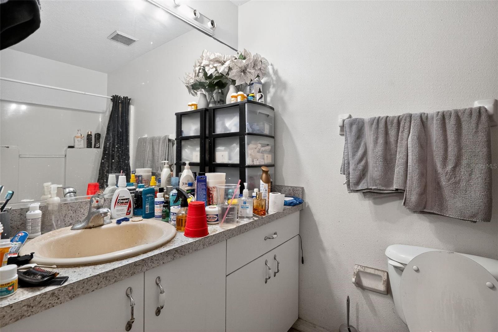 Image 24 of 26 For 812 27th Street E