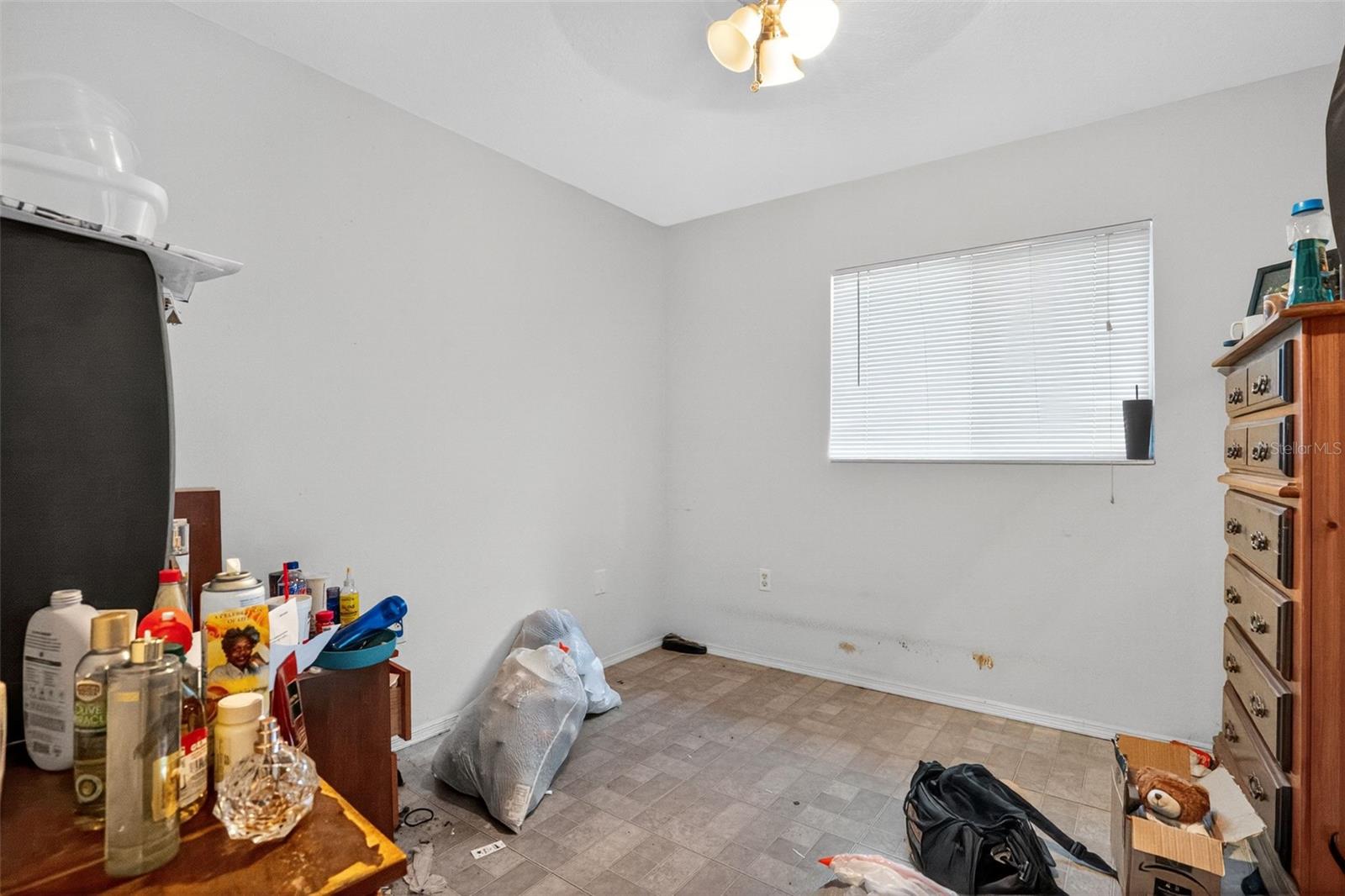 Image 3 of 26 For 812 27th Street E